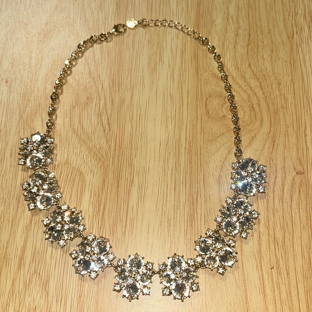Women jewelry necklace